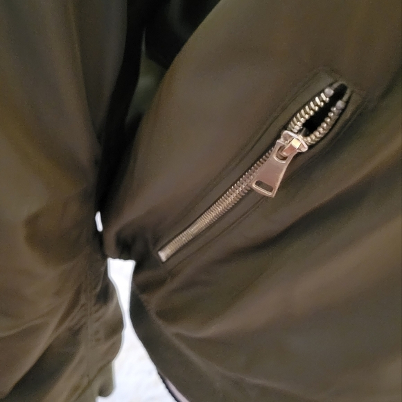 Ladies army green jacket - Picture 2 of 4